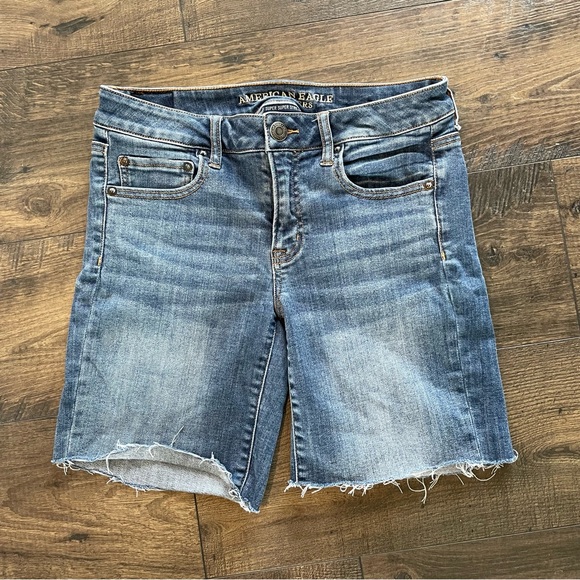 American Eagle Outfitters Pants - American Eagle Super Super Stretch Skinny Bermuda Shorts